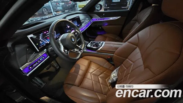 BMW 7 Series (G70), фото 14