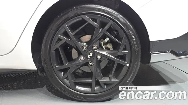 Hyundai Elantra, фото 4