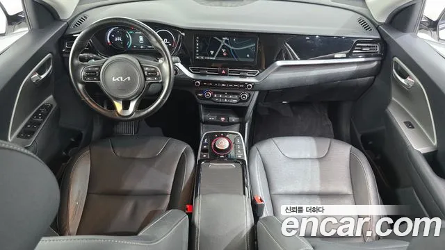 Kia Niro Plus, фото 13
