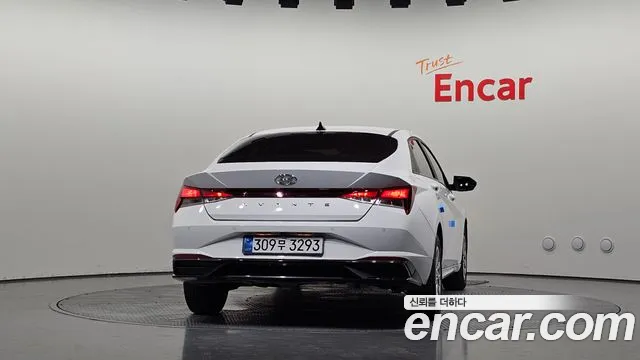 Hyundai Elantra, фото 11