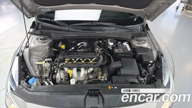Hyundai Elantra, фото 22