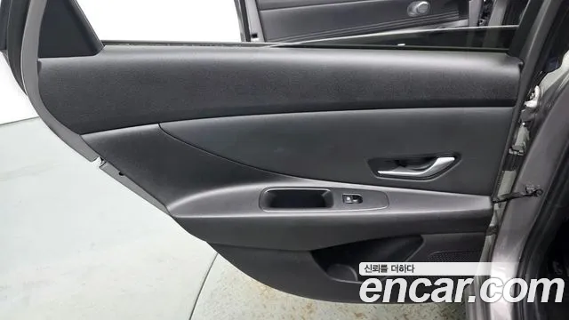 Hyundai Elantra, фото 25