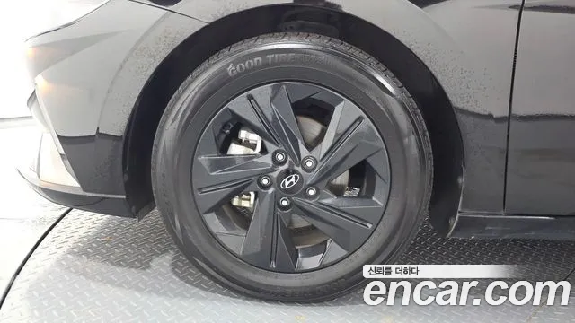 Hyundai Elantra Hybrid, фото 24