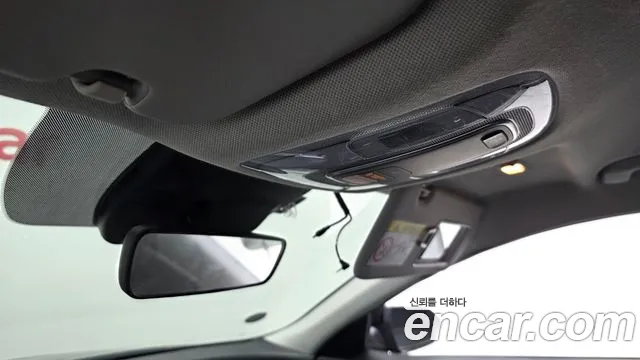 Hyundai Elantra Hybrid, фото 4