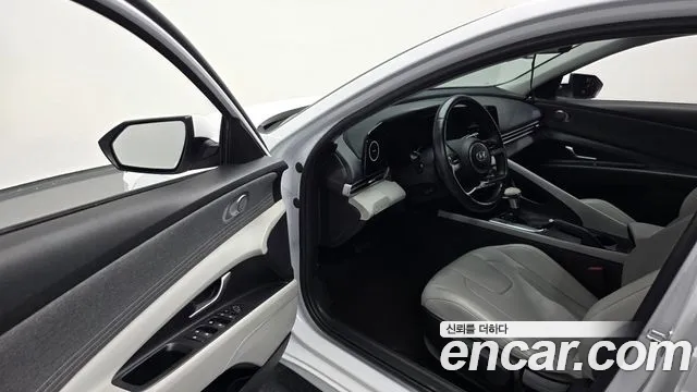Hyundai Elantra, фото 10