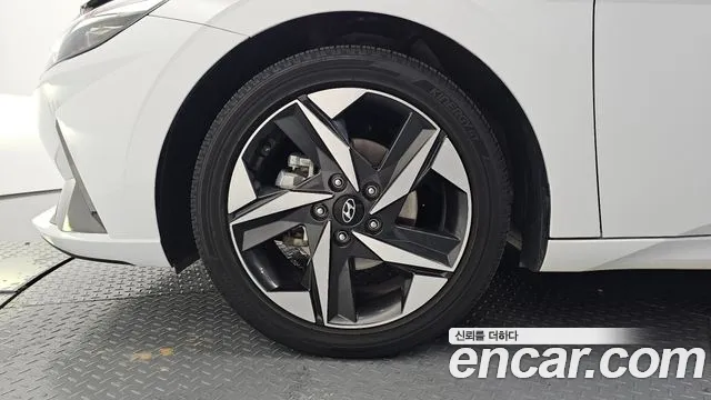 Hyundai Elantra, фото 9