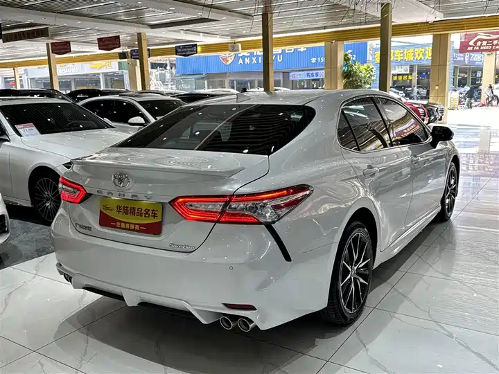 Toyota Camry, фото 5
