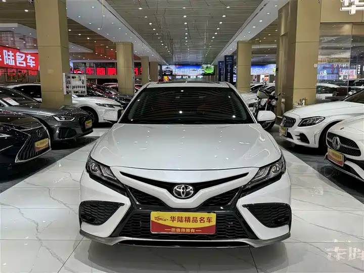 Toyota Camry, фото 3