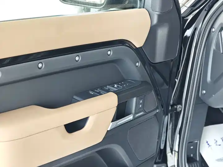 Land Rover Defender, фото 16