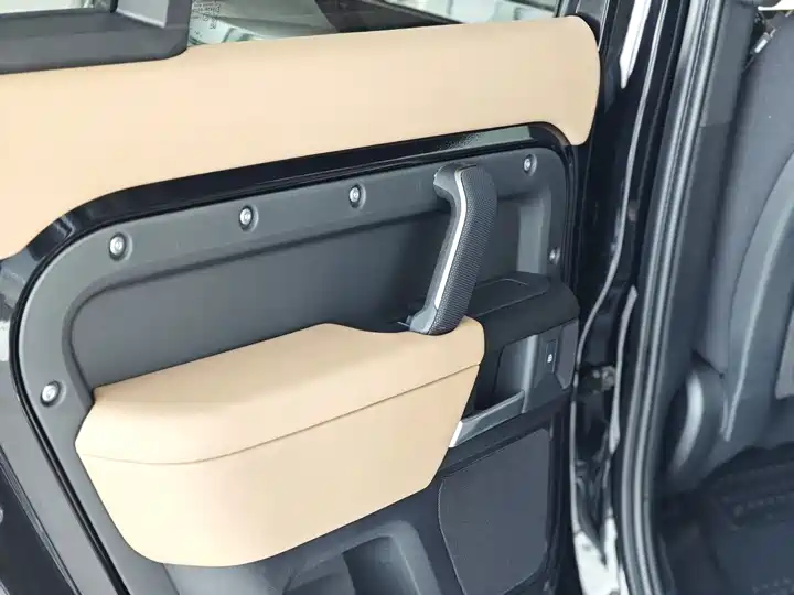Land Rover Defender, фото 14