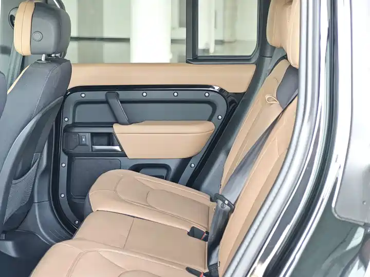 Land Rover Defender, фото 11