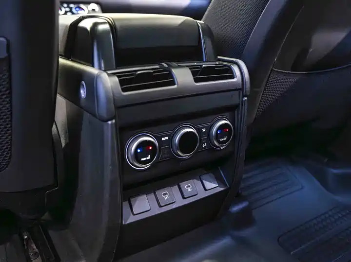 Land Rover Defender, фото 26