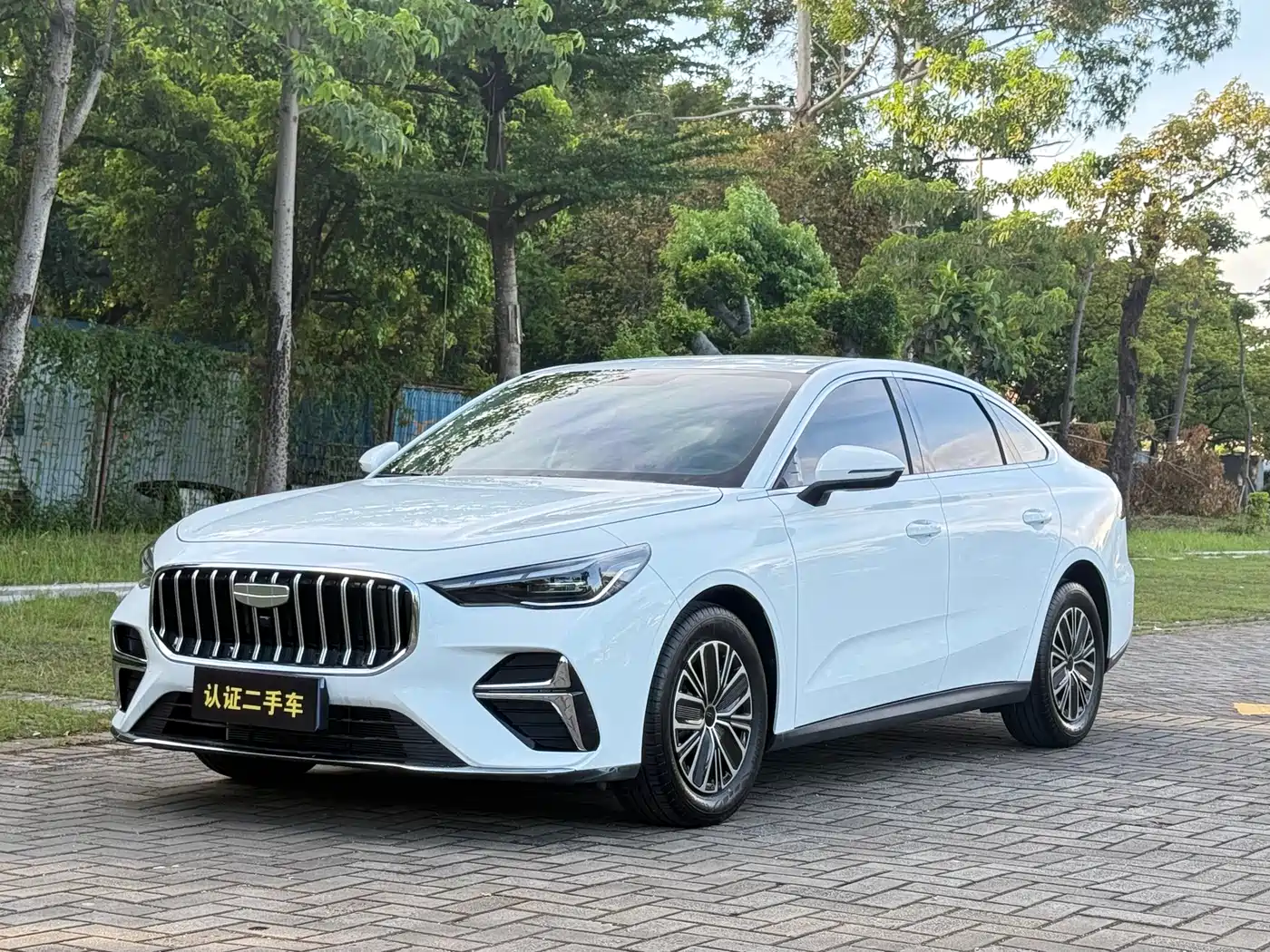 Geely Emgrand, фото 1