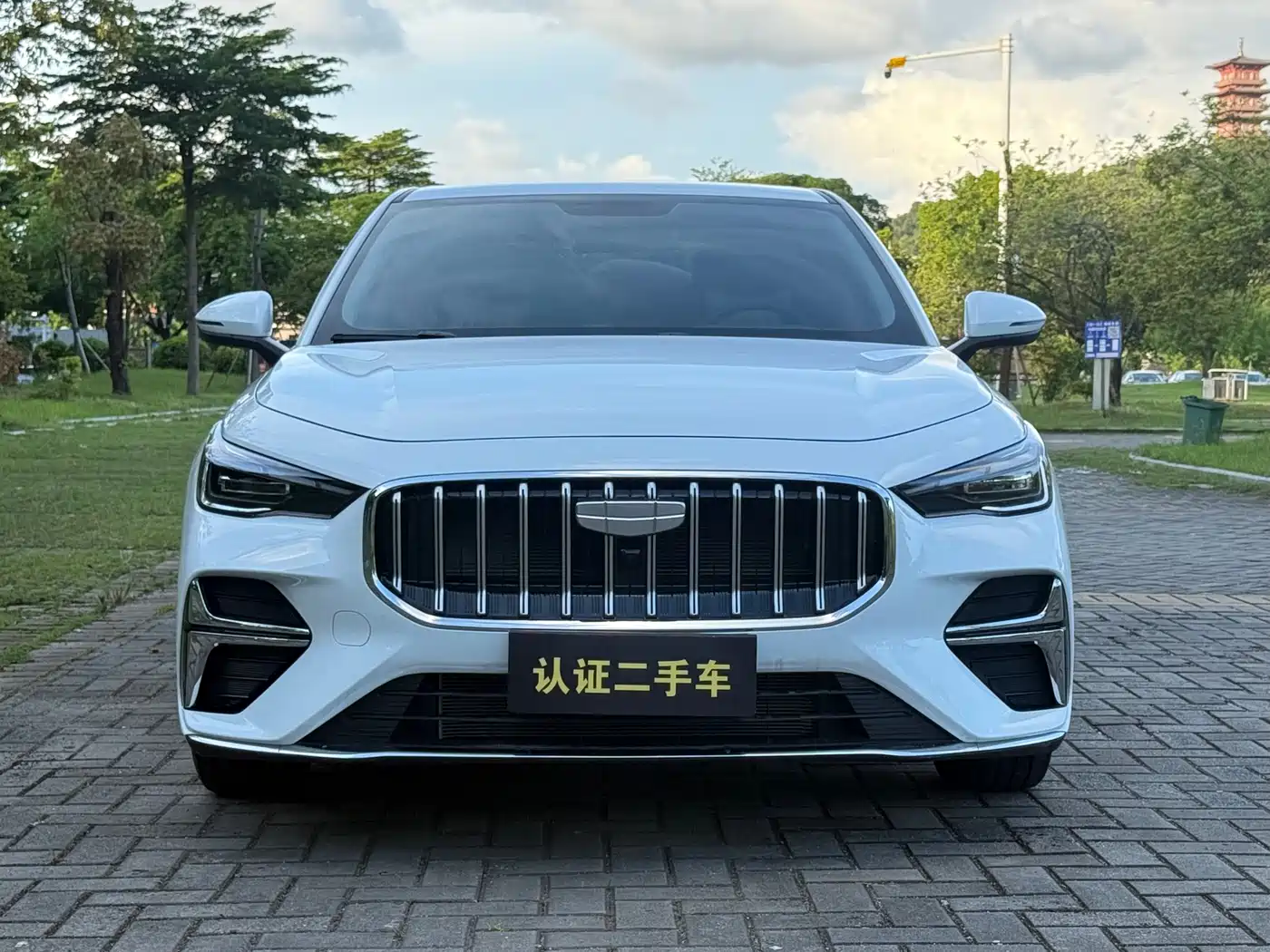 Geely Emgrand, фото 2