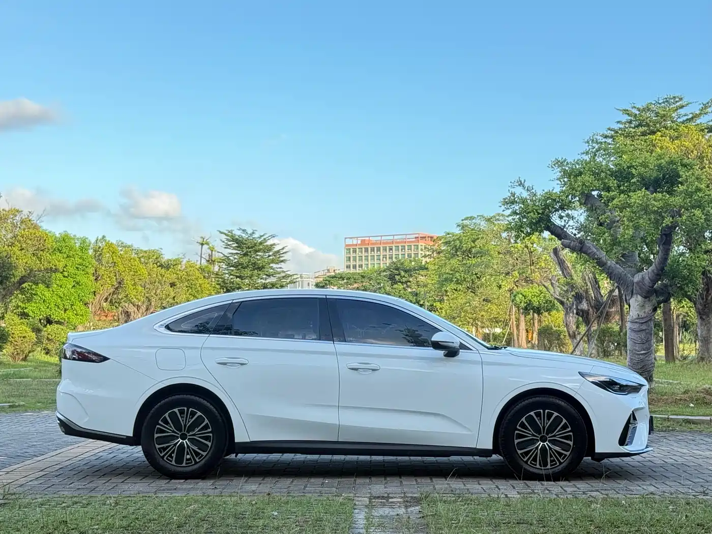 Geely Emgrand, фото 19