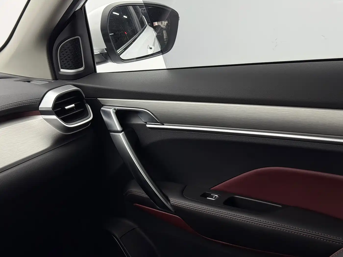 Geely Binyue, фото 14