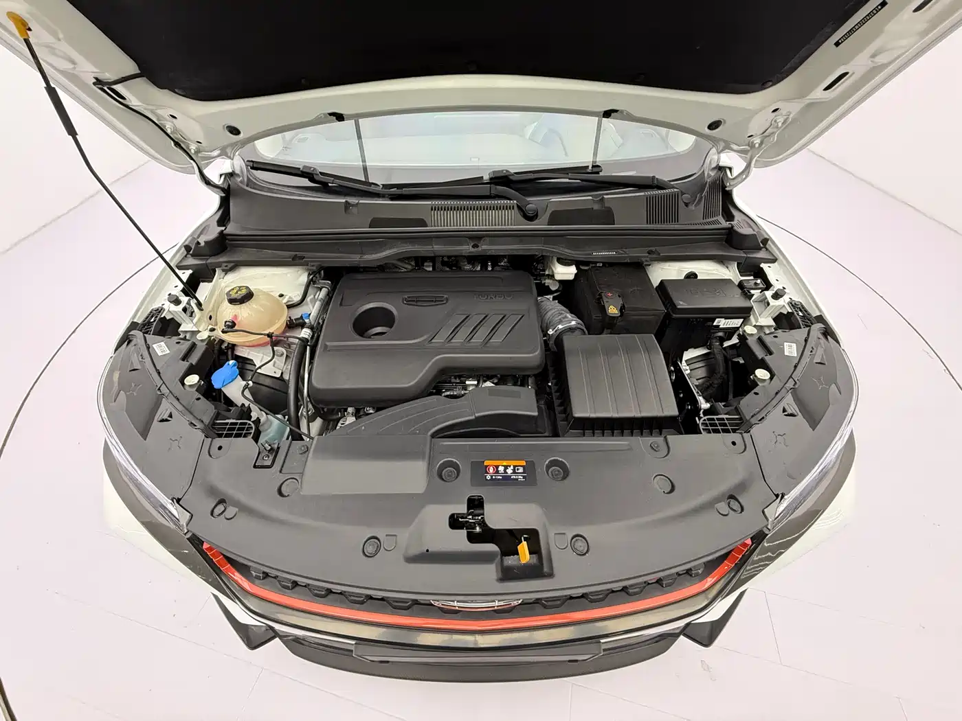 Geely Binyue, фото 8