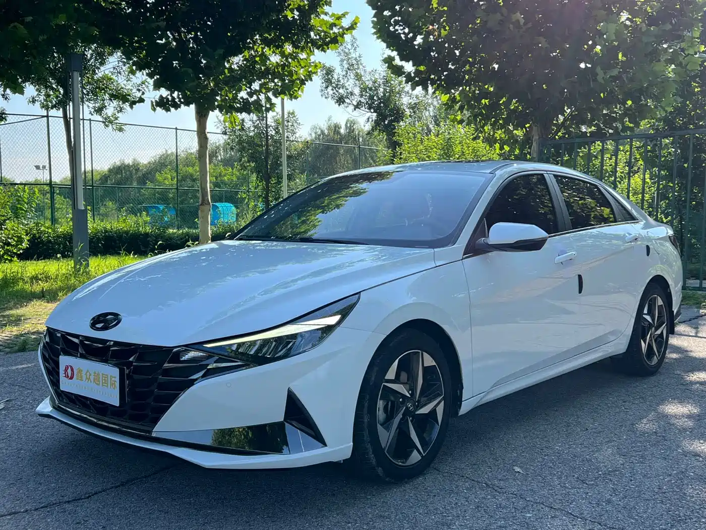 Hyundai Elantra, фото 1