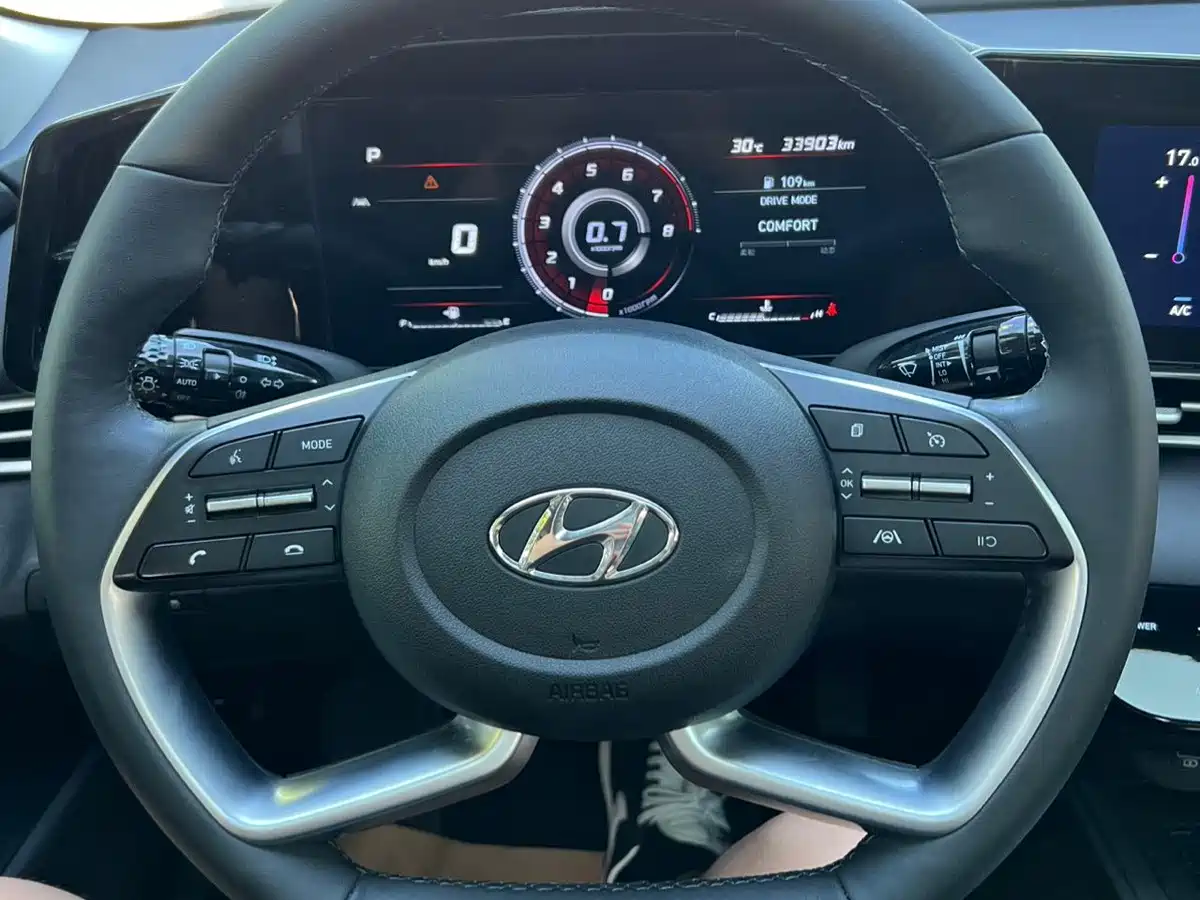 Hyundai Elantra, фото 11