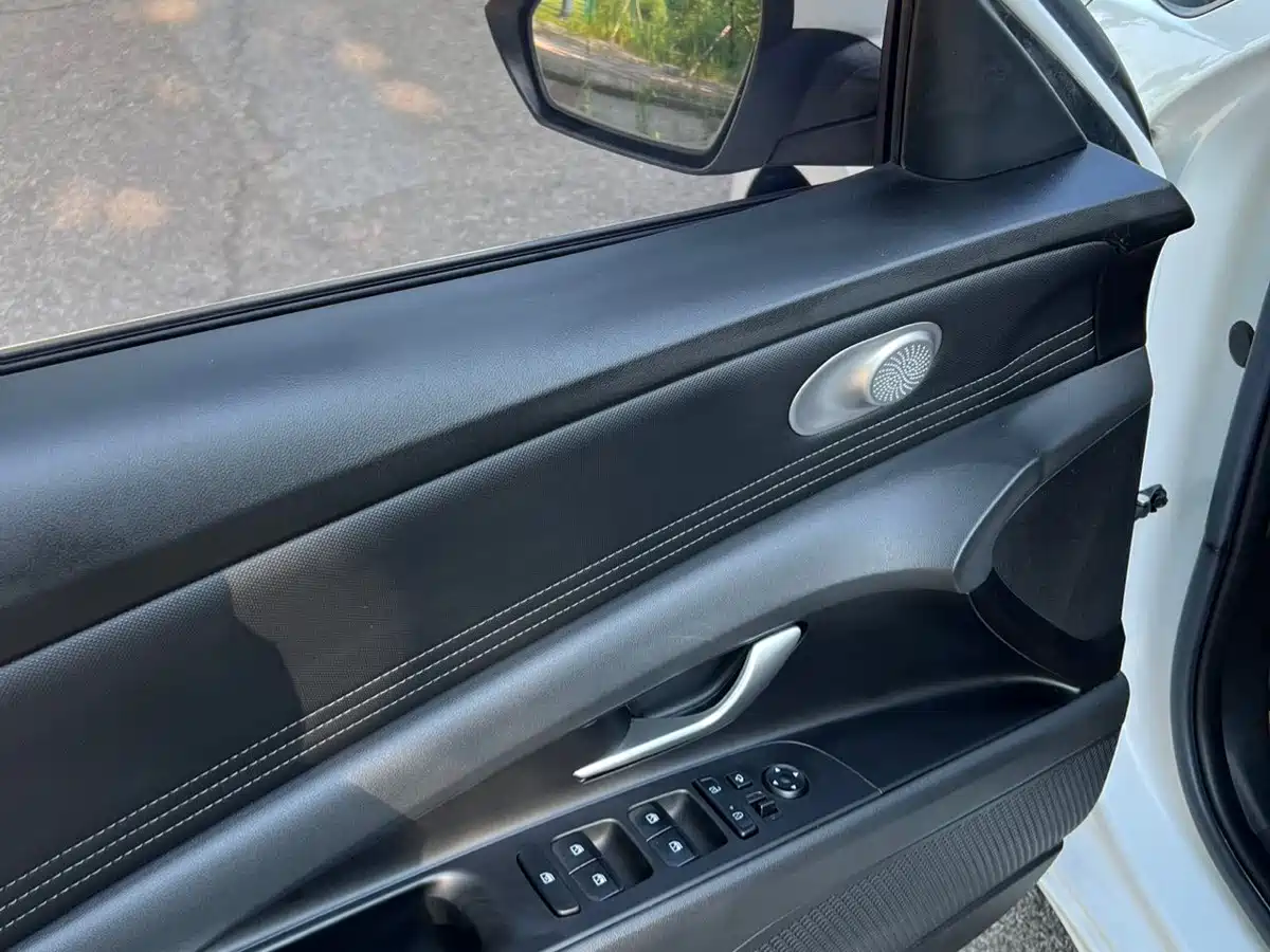 Hyundai Elantra, фото 15