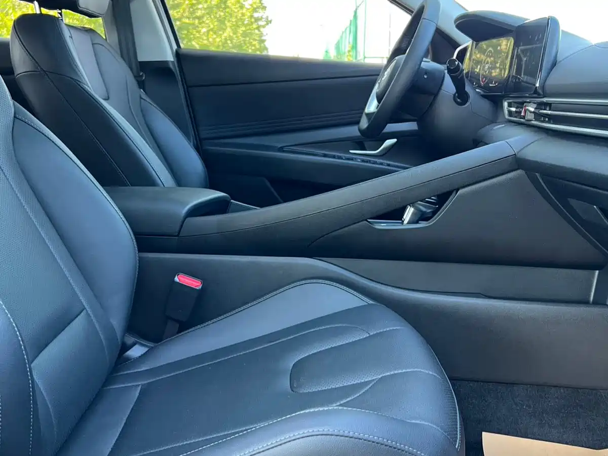Hyundai Elantra, фото 8