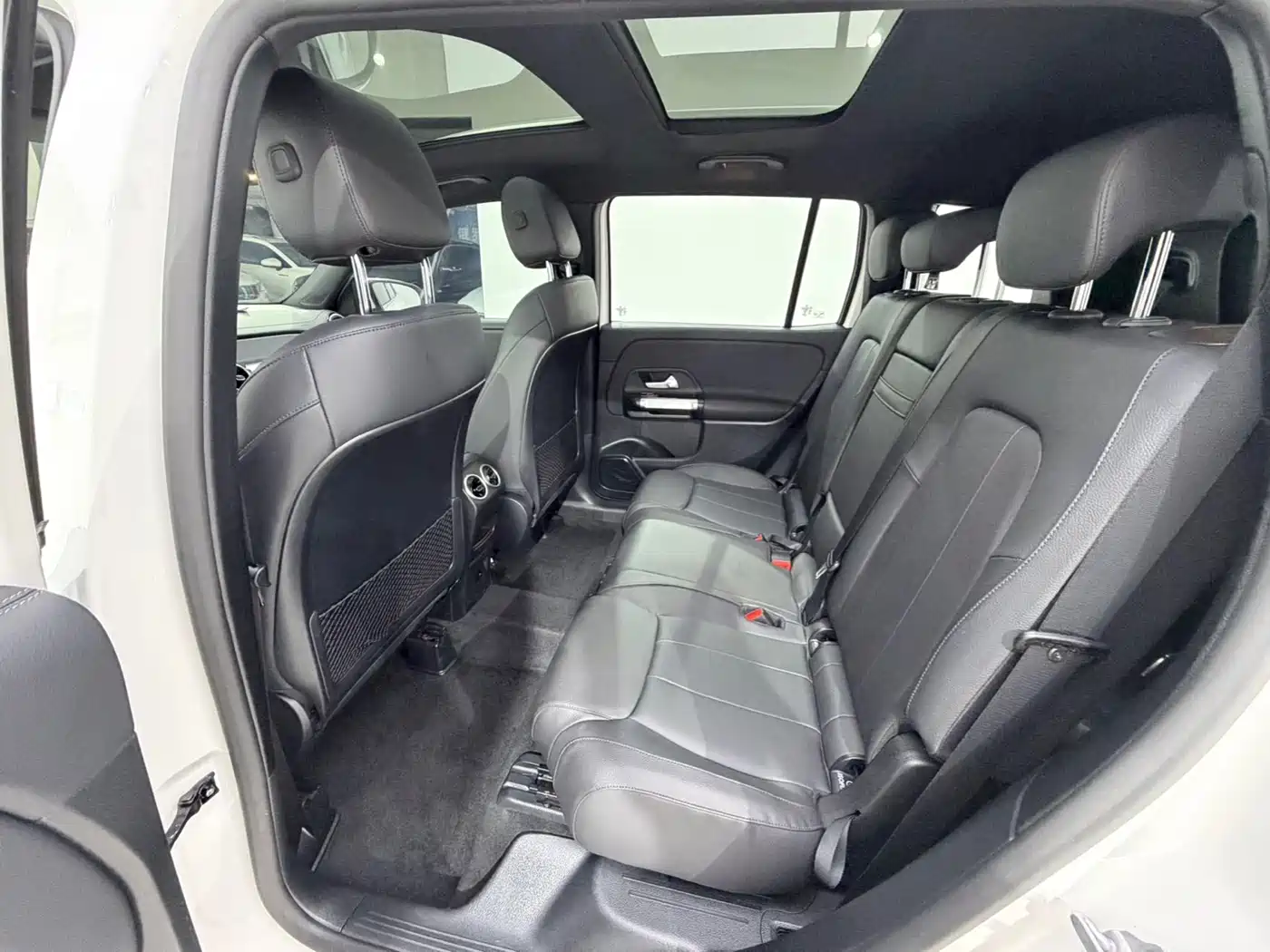 Mercedes-Benz GLB, фото 8