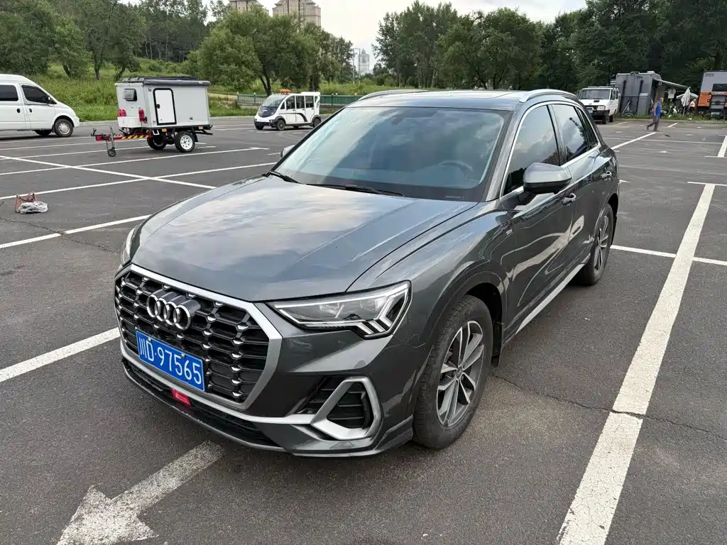 Audi Q3, фото 1