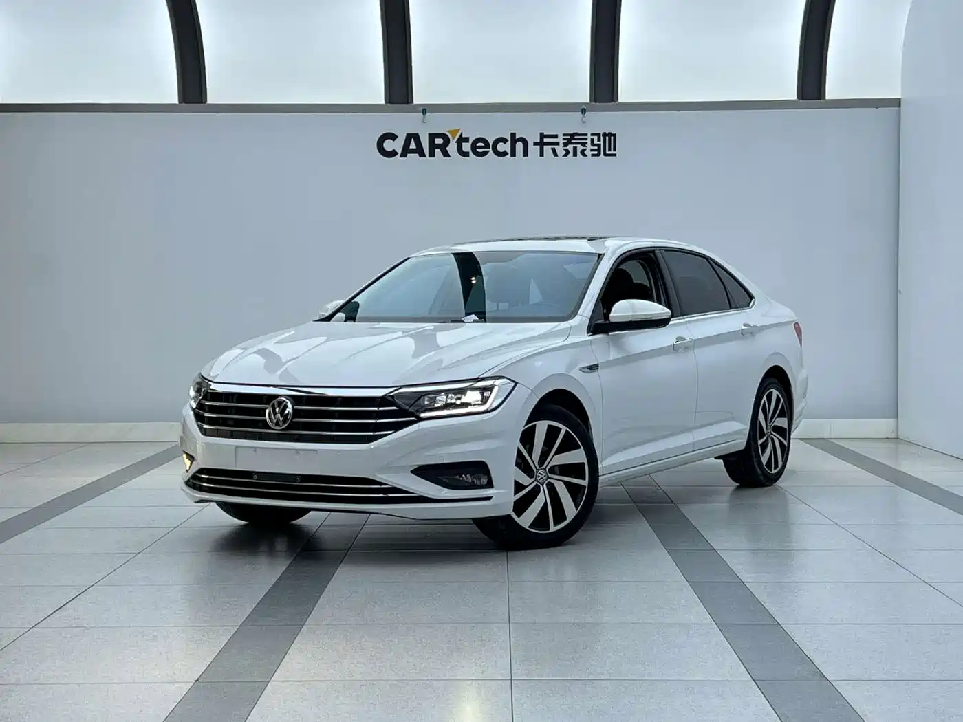 Volkswagen Sagitar, фото 1