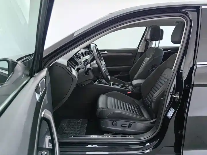 Volkswagen Magotan, фото 10