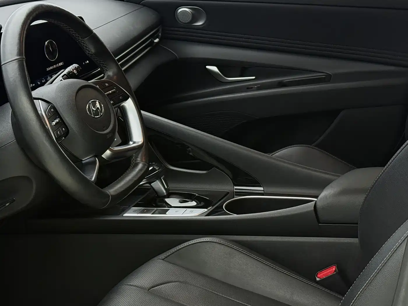 Hyundai Elantra, фото 3