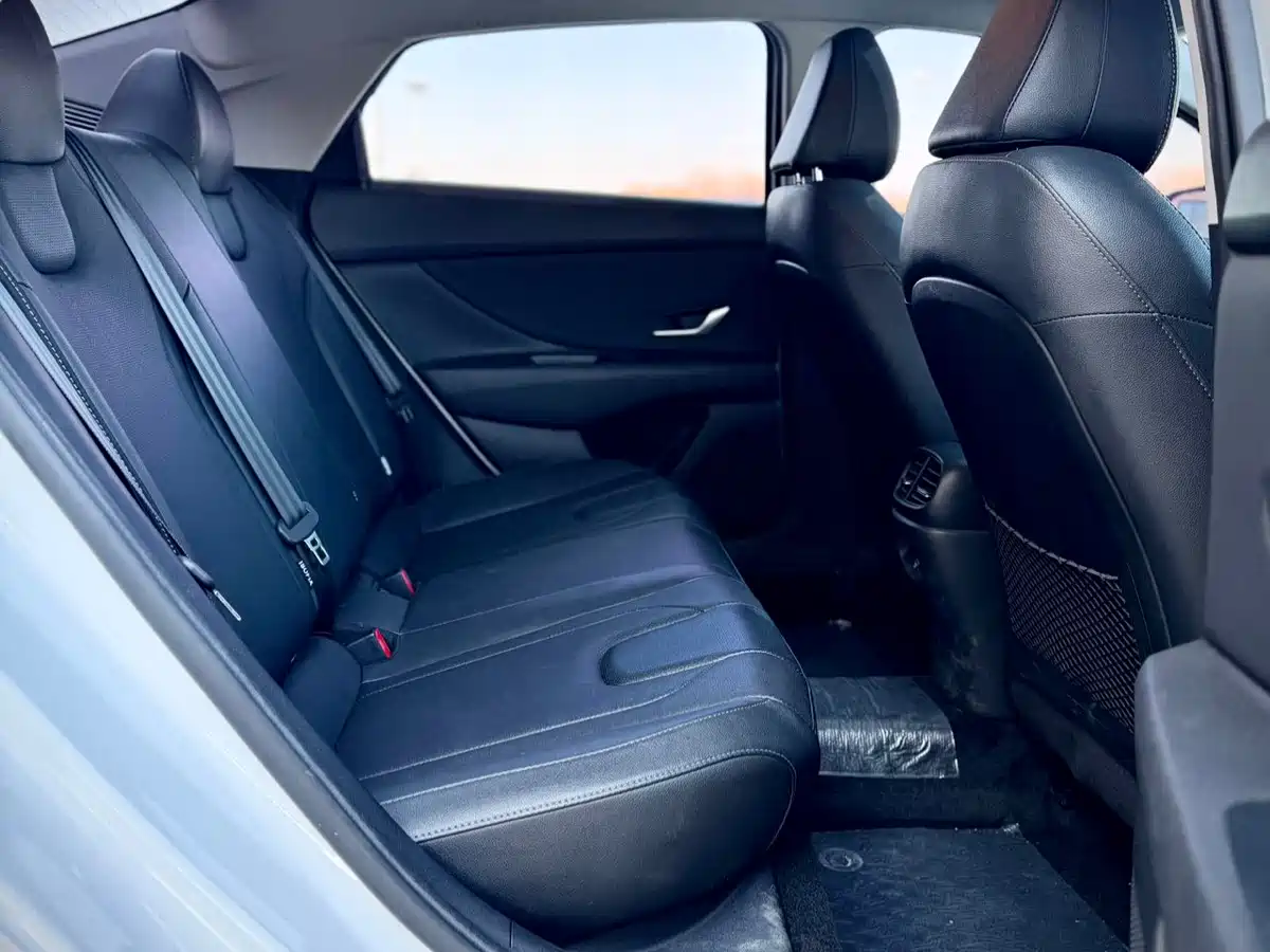 Hyundai Elantra, фото 4