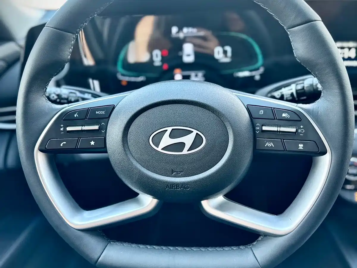 Hyundai Elantra, фото 15