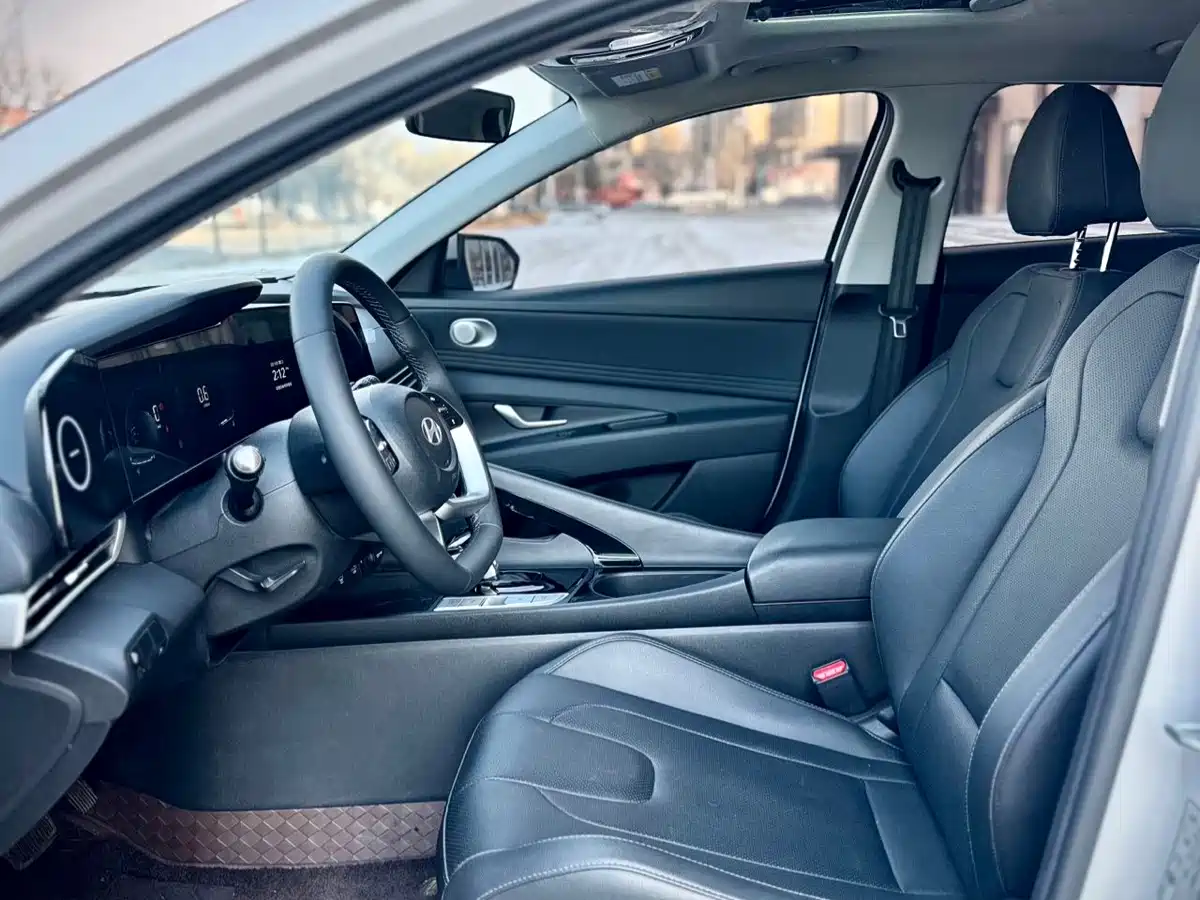 Hyundai Elantra, фото 24