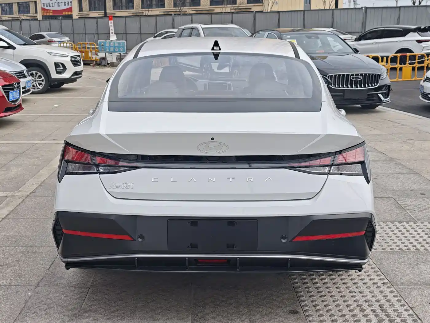 Hyundai Elantra, фото 11
