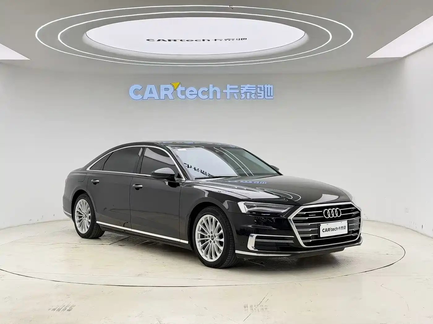 Audi A8, фото 2