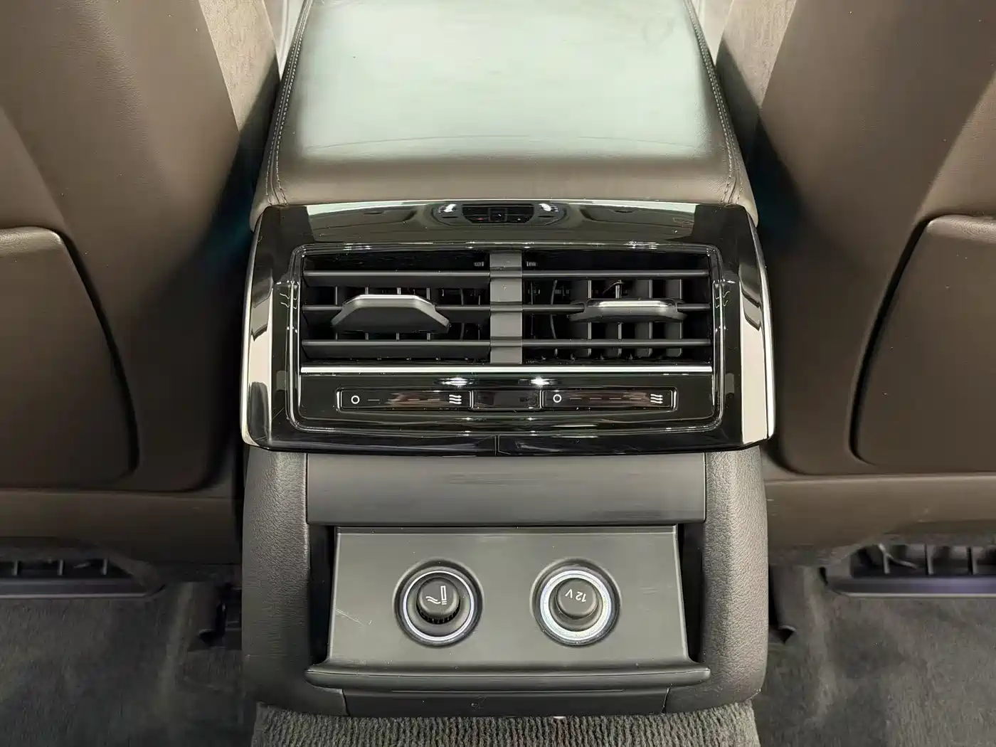 Audi A8, фото 14