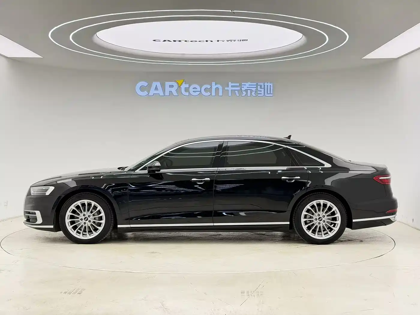 Audi A8, фото 21