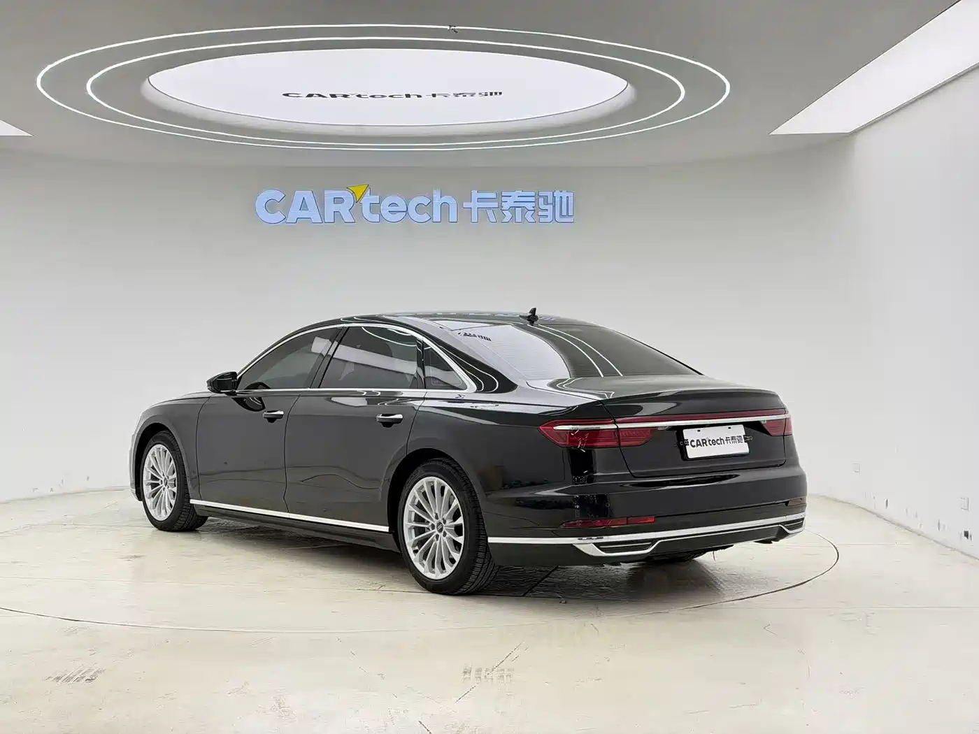 Audi A8, фото 22