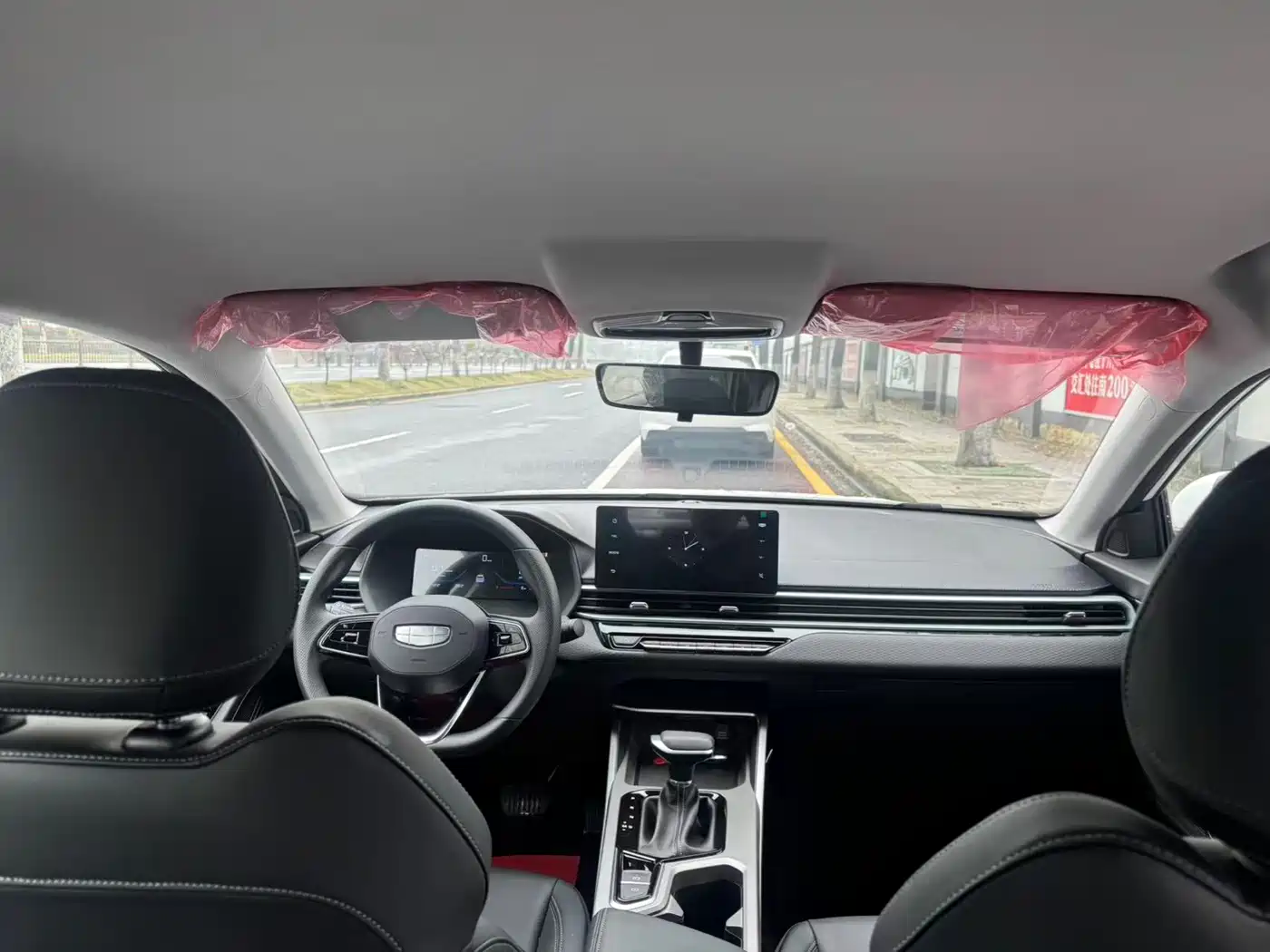 Geely Emgrand, фото 4