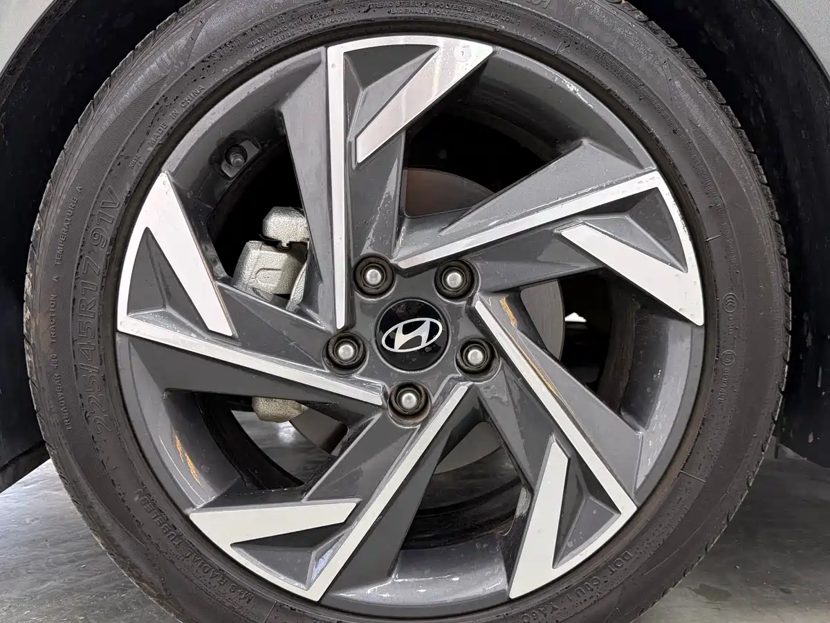 Hyundai Elantra, фото 11