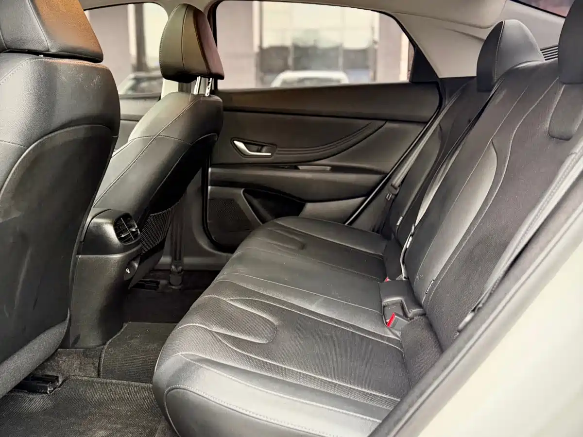 Hyundai Elantra, фото 3