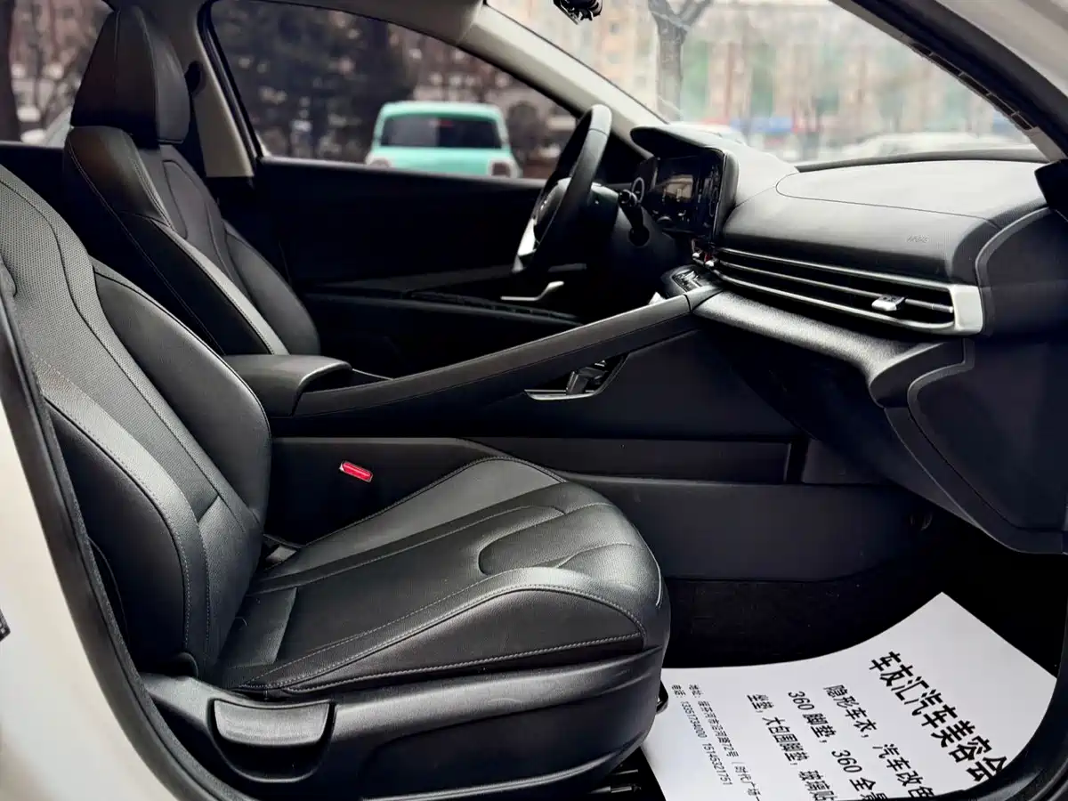 Hyundai Elantra, фото 5