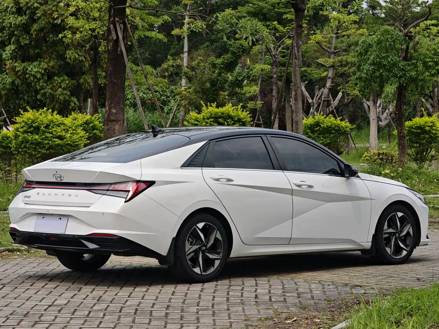 Hyundai Elantra, фото 11
