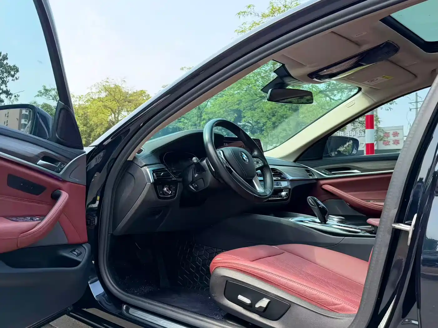 BMW 5 Series, фото 4