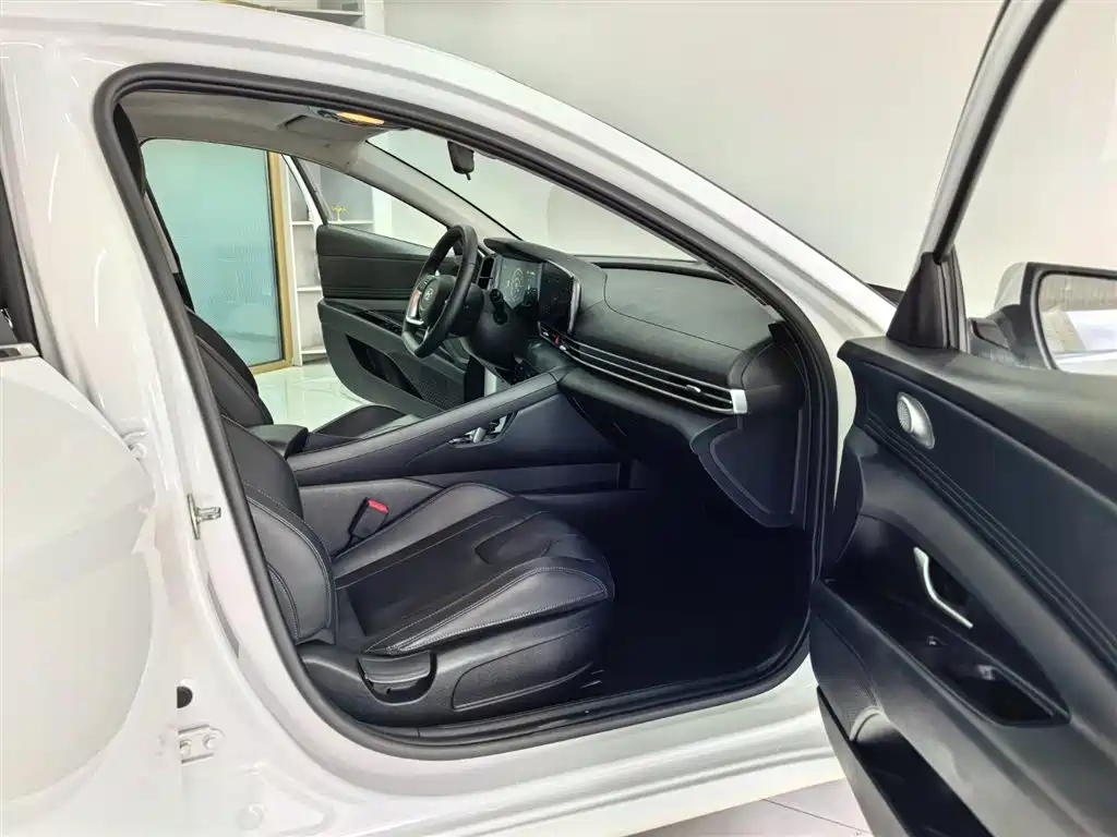 Hyundai Elantra, фото 9