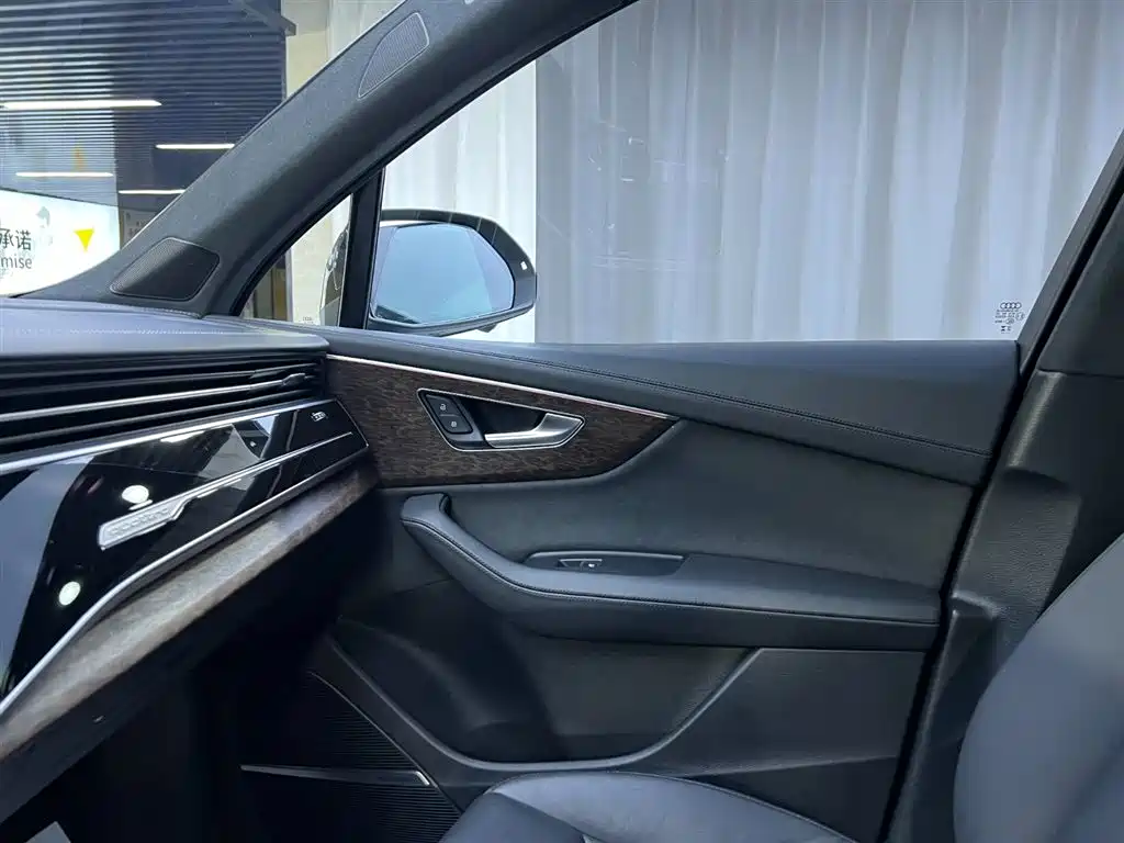 Audi Q7, фото 10