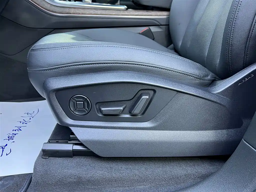 Audi Q7, фото 11