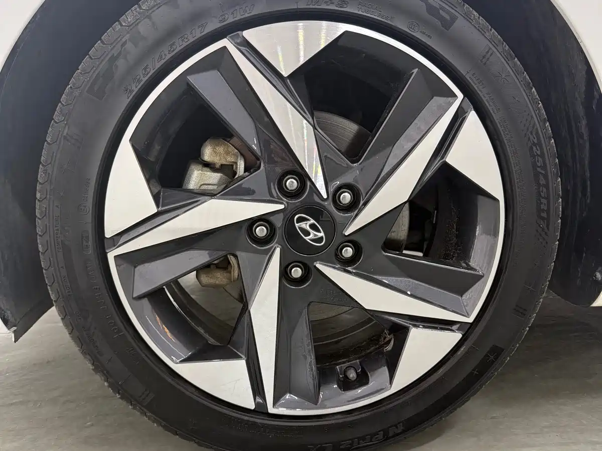 Hyundai Elantra, фото 11