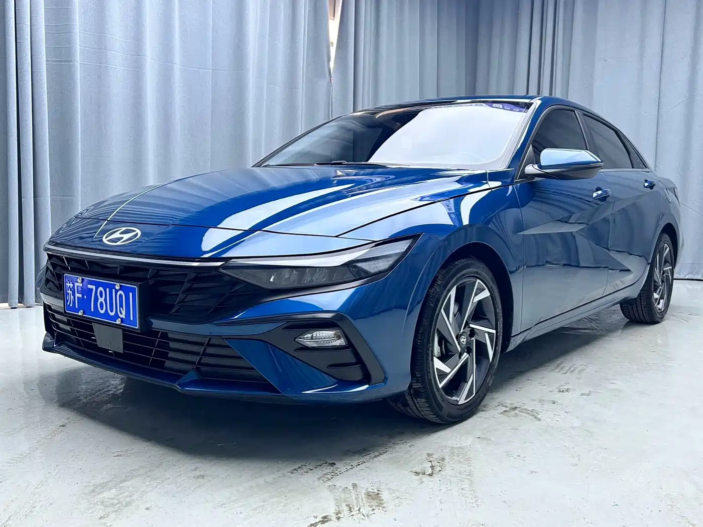 Hyundai Elantra, фото 1