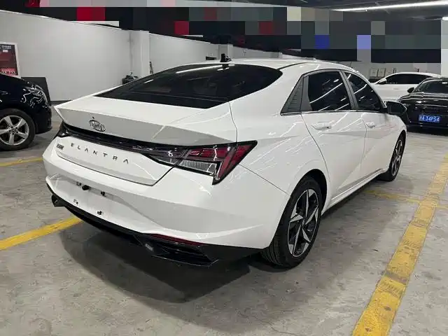 Hyundai Elantra, фото 4